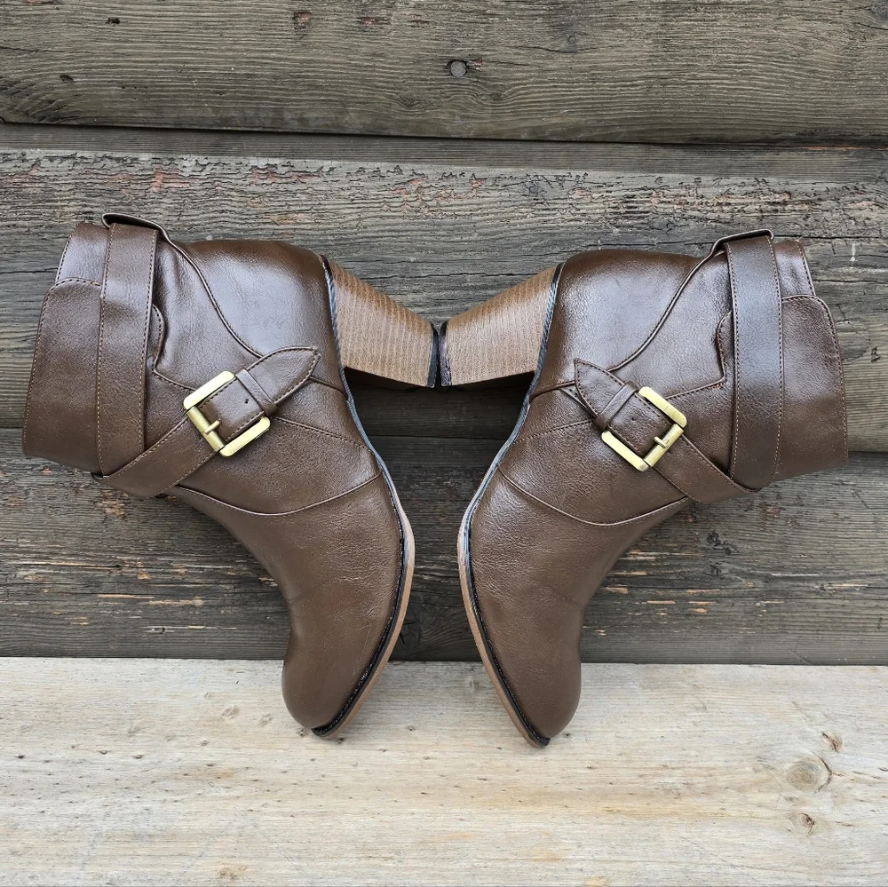 Nine West Dont Do It Y2K Western Boho Revival Harness Block Heel Bootie 8M